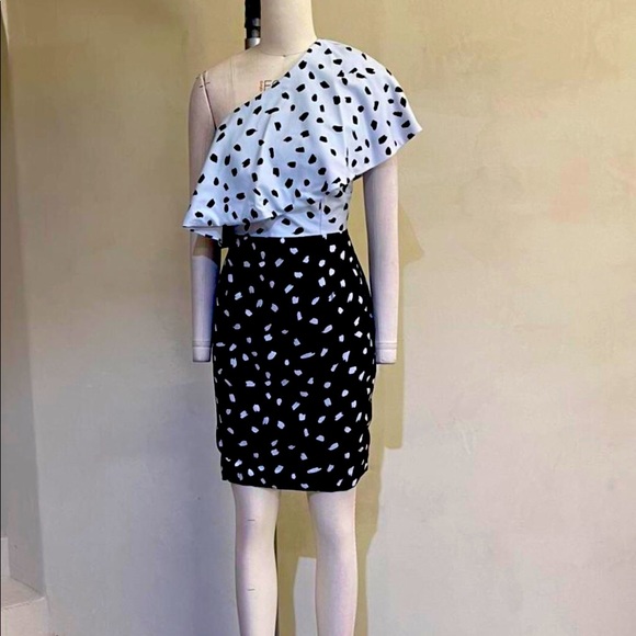 Beautiful Lavish Alice blue and Navy Printed dress - Picture 8 of 10